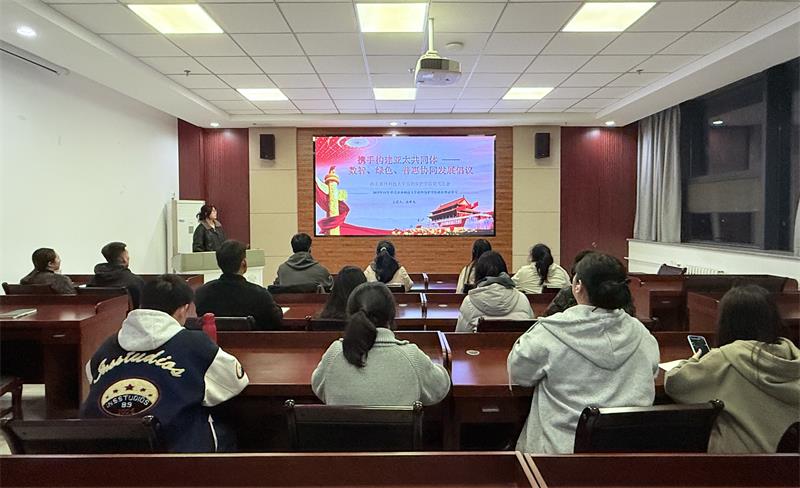800公司11月政治理论学习照片.jpg
