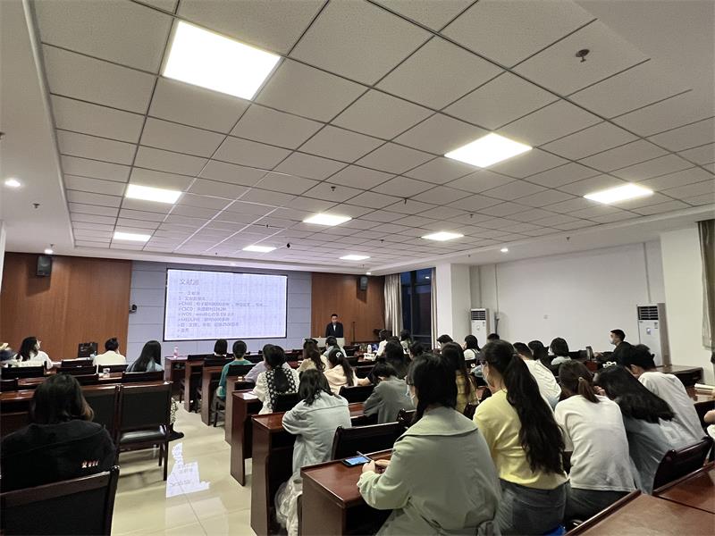 73aa37fbce664222b91ef4e7fb44970e.jpg 文献检索与管理会场800.jpg
